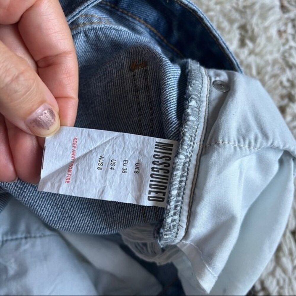 Misguided Blue Riot Embroidered Rose Ripped Mom Jeans 8 - Picture 7 of 9